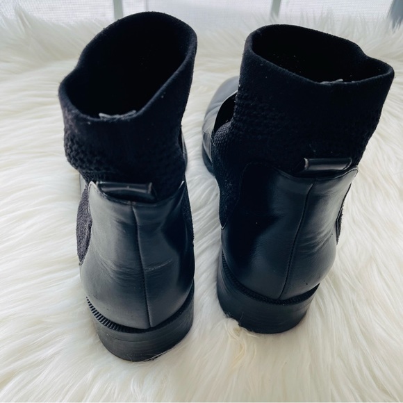 ZARA Black Heeled Leather Chelsea Boots - Picture 9 of 15